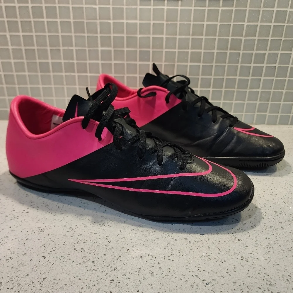 Nike Mercurial Victory V IC Black/Hyper Pink - Picture 4 of 9